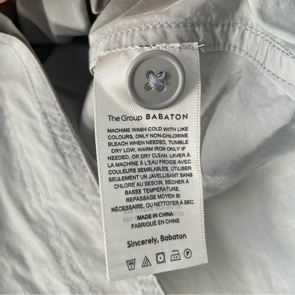 Aritzia THE GROUP BABATON Calipso Grey Short Sleeve Camp Collar Shirt M - Picture 5 of 7